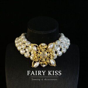 Chic Vintage Jewelry  Earrings & Necklace